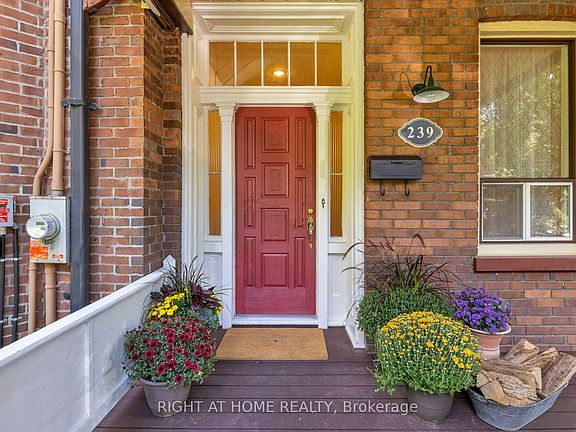 5th image of 239 Seaton St