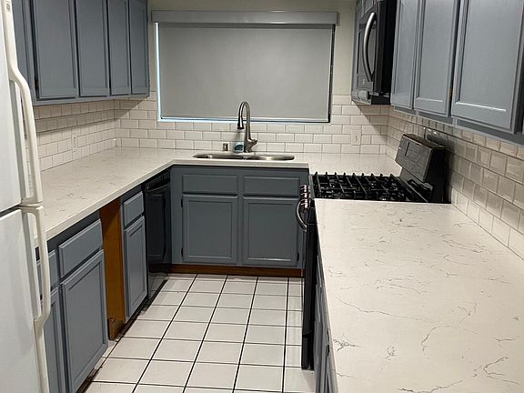 2nd image of 4176 W 147th St Unit 403