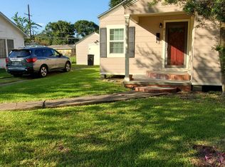 811 S 9th St, Nederland, TX 77627