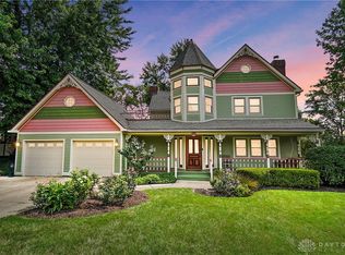 1894 Shore Dr, Bellbrook, OH 45305