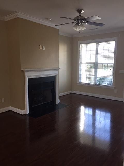 1st image of 5390 Clarinda Dr