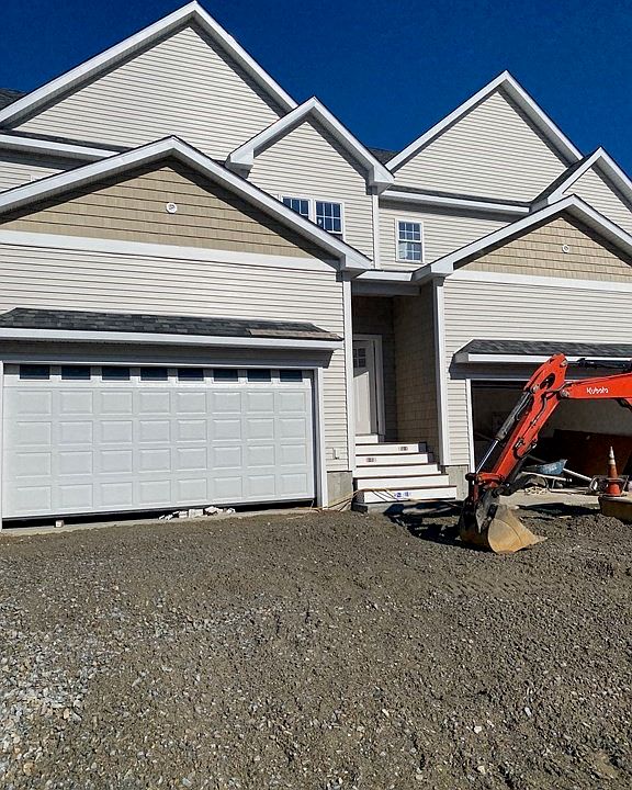 2nd image of 43 Modoc St