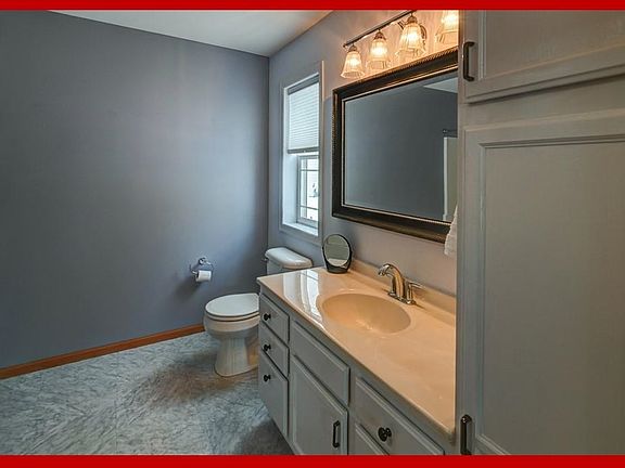 5th image of 4805 Marsh Rd