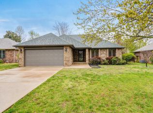2020 E Cherryvale St, Springfield, MO 65804