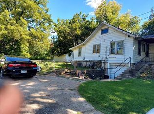 2411 N 43rd St, Kansas City, KS 66104