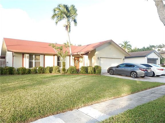 2nd image of 9321 NW 32nd Mnr