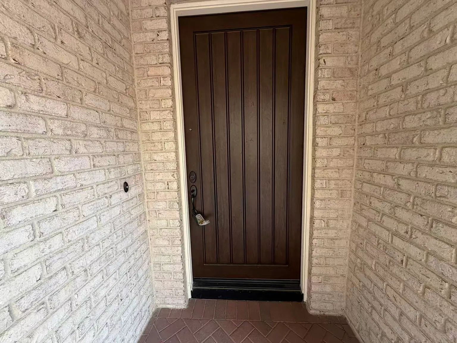 4 bed, 2155 sqft, $6,000 — Photo 2