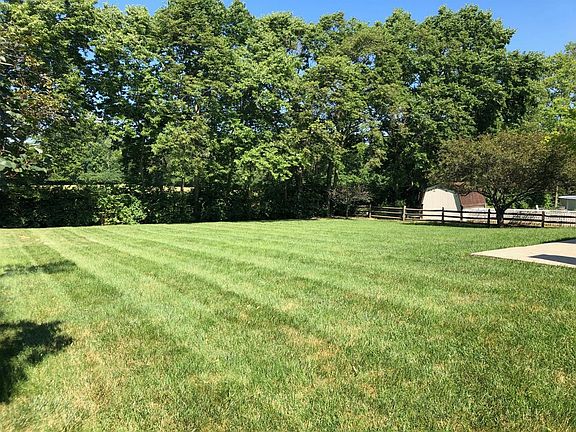 3rd image of 5647 Auberger Ct