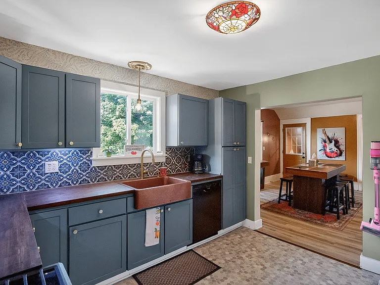 700 Broadway Ave NW #2 — Photo 26