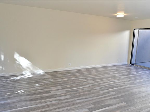 5th image of 8480 Via Sonoma Unit 22