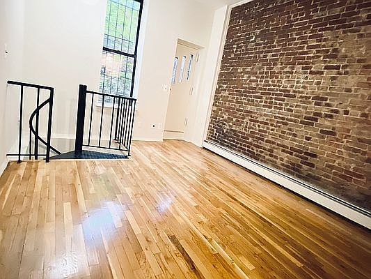 4th image of 303 E 94th St #K