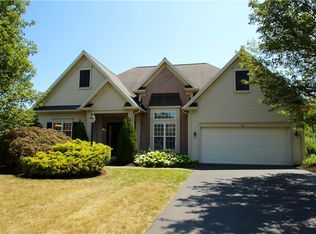 11 New London Rd, Pittsford, NY 14534