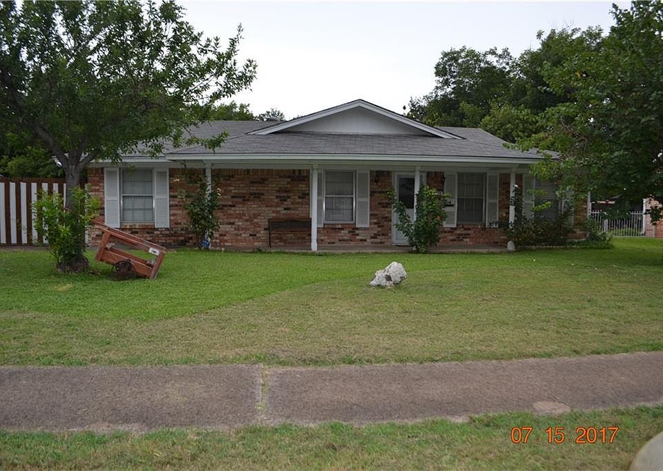 1st image of 1718 Clifton Cir