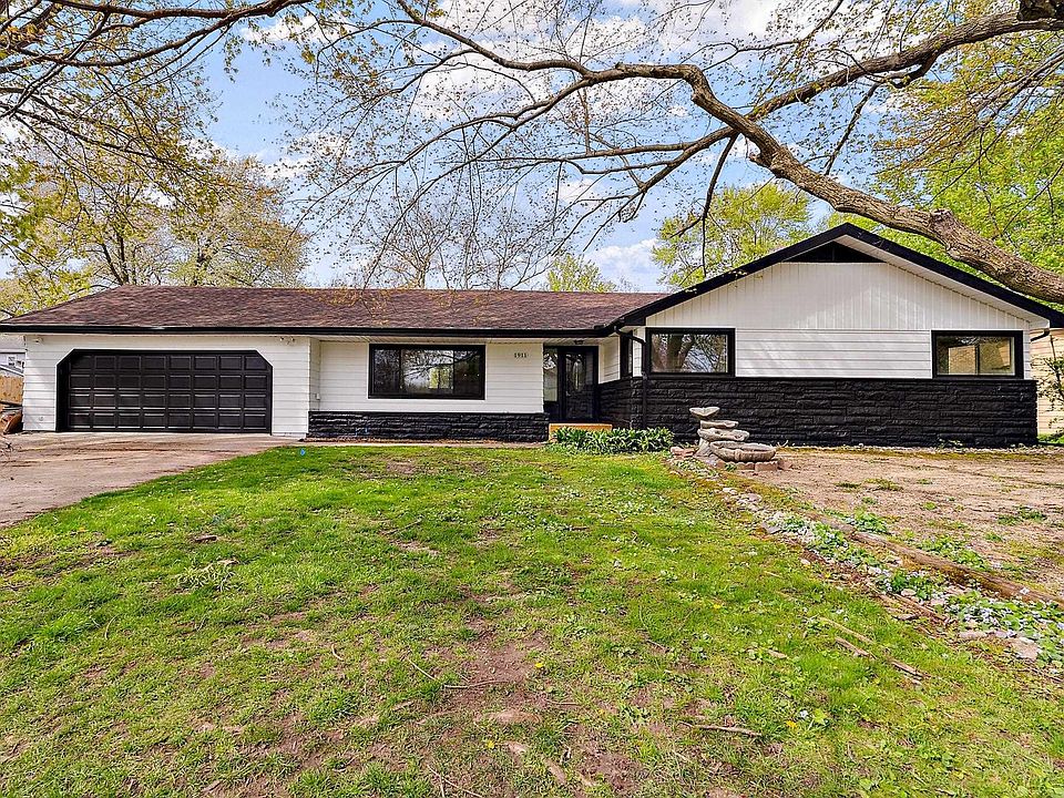 1st image of 1911 Mayfield Dr