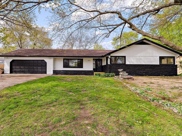 1911 Mayfield Dr, Goshen, IN 46526
