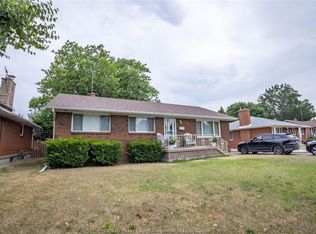 7 Gladstone Ave, Leamington, ON N8H 2H4