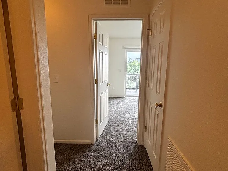 PM 280 - 639 W. 2nd Street — Photo 20