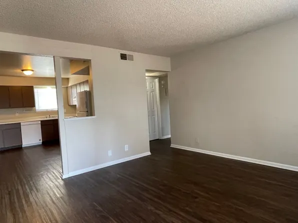 1295 Downard Lane, 1295 Downard Ln APT 6, Redding, CA 96002