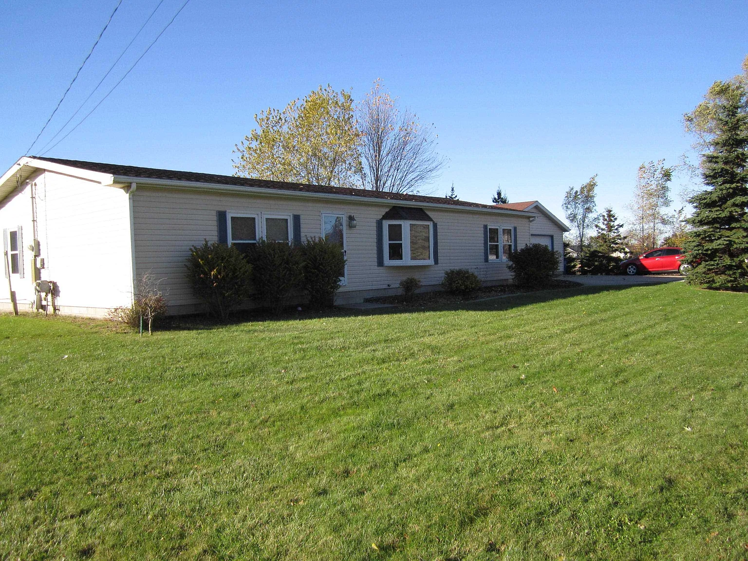 1791 N Jones Rd photo 1
