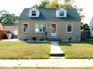 4633 S Lenox St, Milwaukee, WI 53207