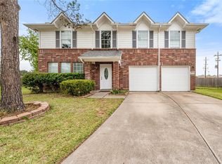 16802 Dunbar Grove Ct, Sugar Land, TX 77498