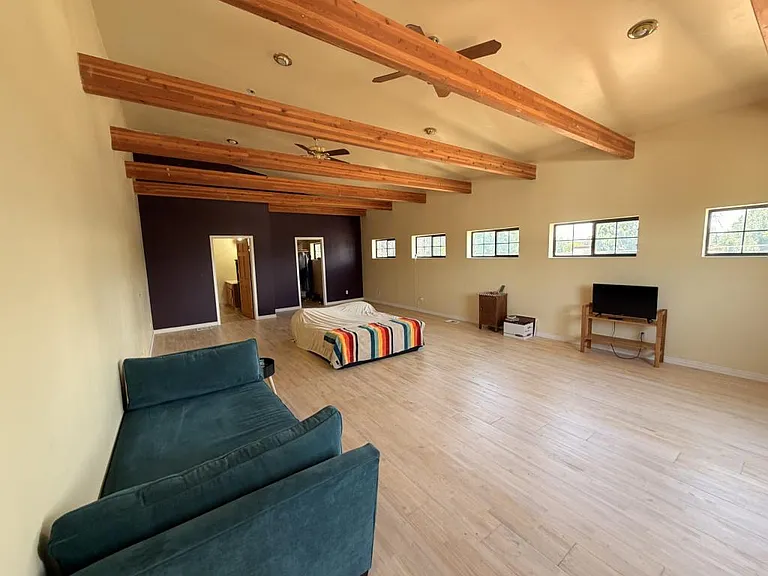 700 Solano Dr SE — Photo 42