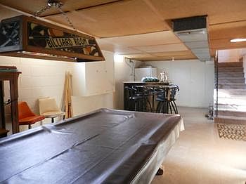 Finished basement ....plenty of recreation space
