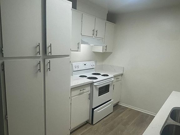 2nd image of 1251 N Placentia Ave #223