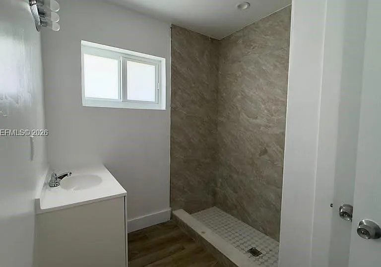 670 NE 166th St — Photo 9
