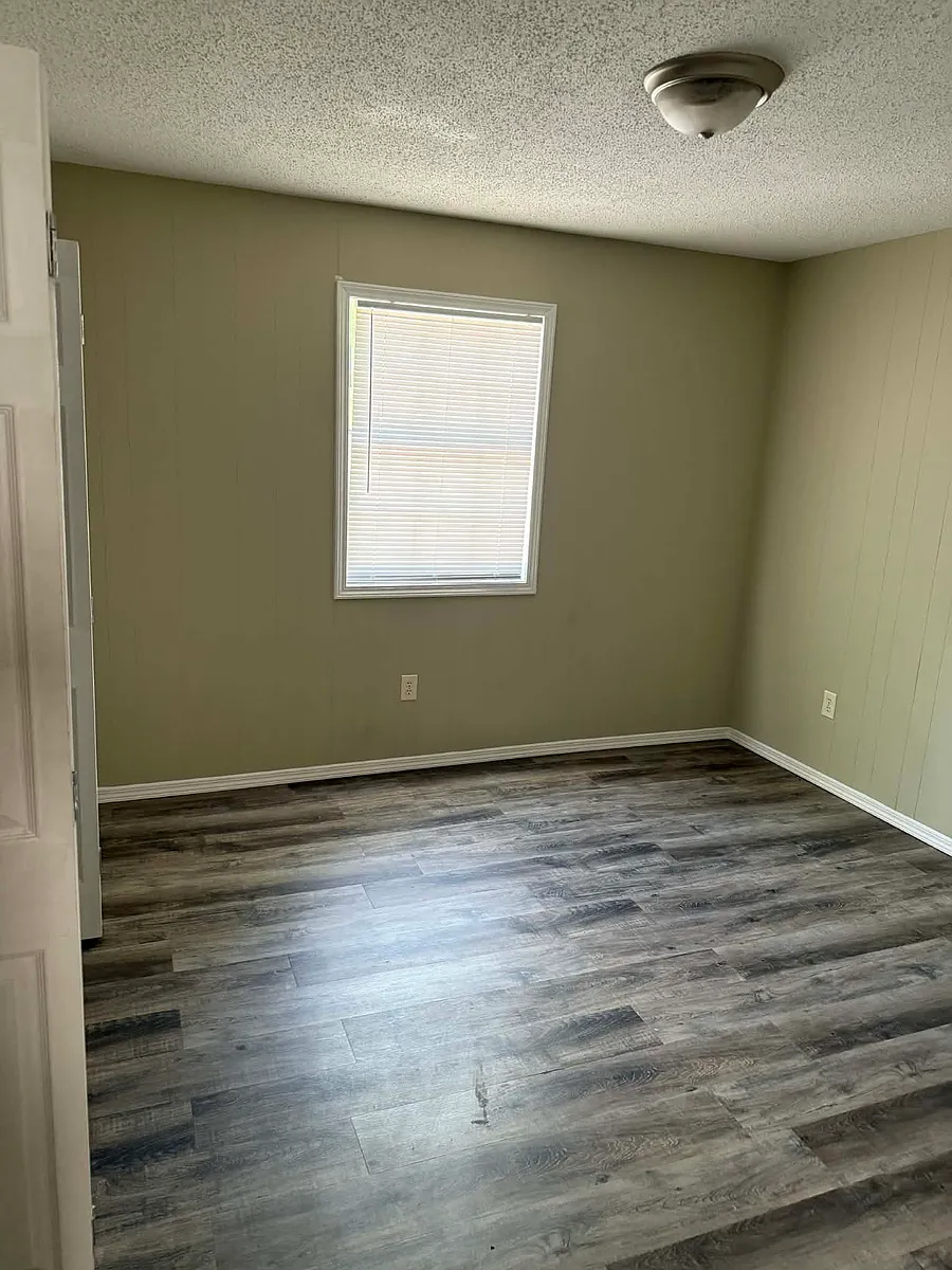 Building Photo - 2832 Themis St #7