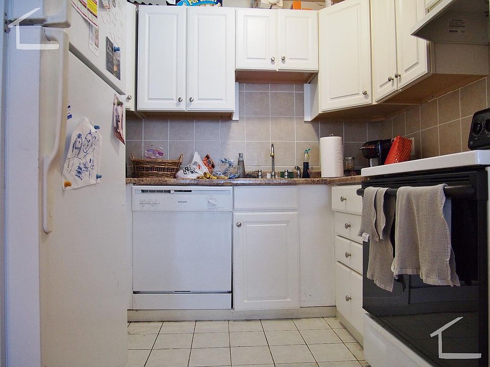 2nd image of 26 Farrington Ave #2