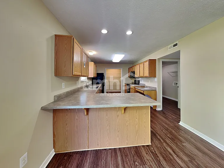 12024 Seahawks Ln — Photo 5