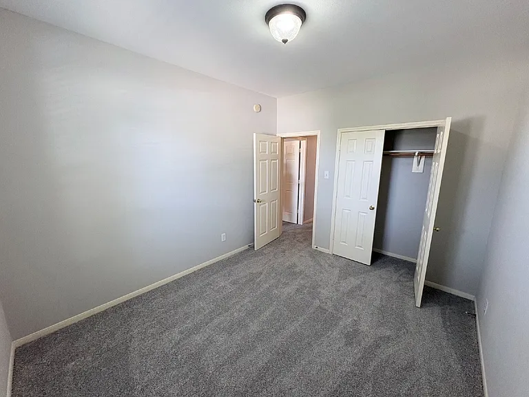 18703 River Meadows Rd — Photo 24