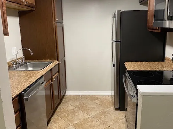 27 E Burgess Rd, Pensacola, FL