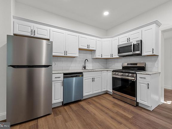2nd image of 407 S East Ave