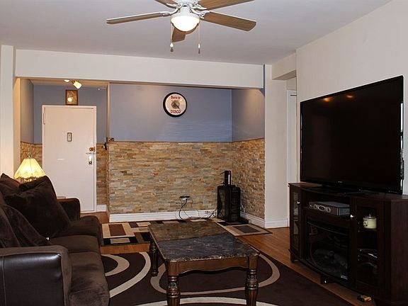 3rd image of 55 S Bergen Pl APT 4E