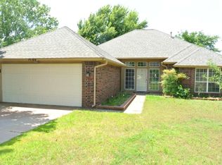1725 Louis Scott St, Edmond, OK 73003