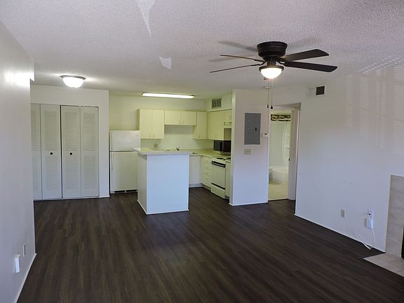 3rd image of 415 Lakepointe Dr #8-209