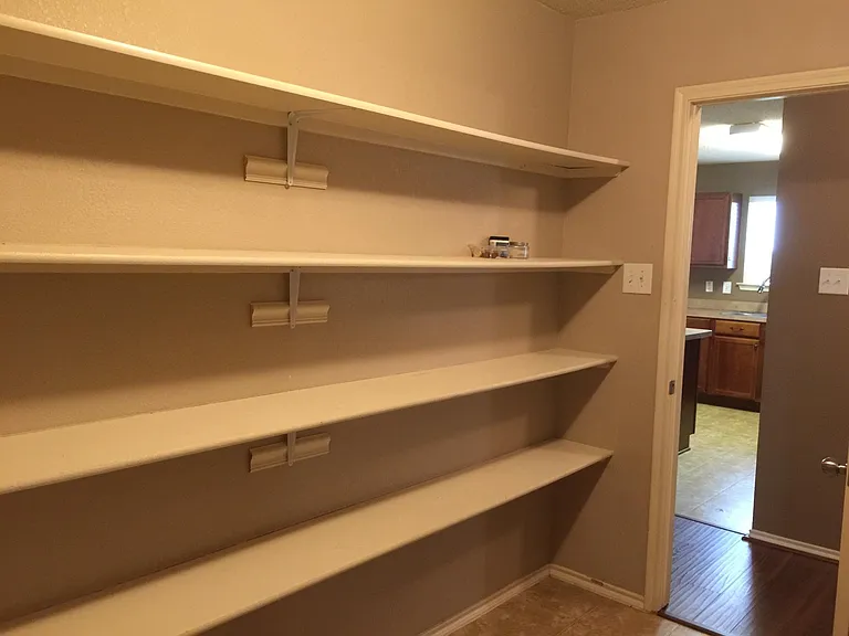 8121 Macgregor Dr — Photo 17