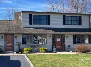 3 Wendy Rd, Colonia, NJ 07067