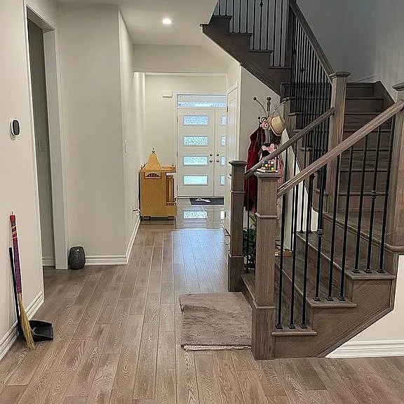 9 Affusion Rd E — Photo 2