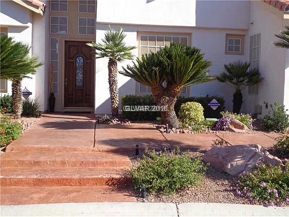 2nd image of 2924 Eaglestone Cir