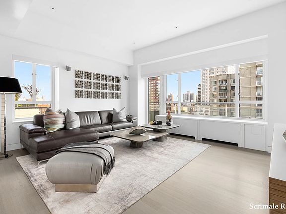4th image of 200 E 66th St APT D2102