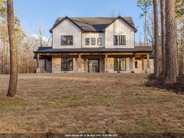 7048 Hannah Ln, Benton, AR 72019