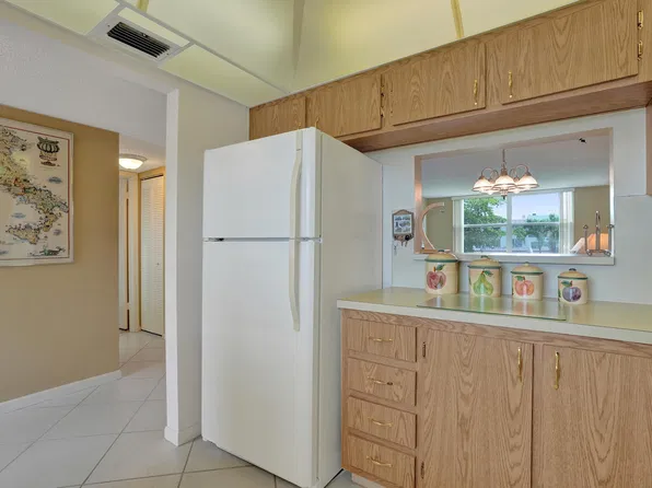 6850 Royal Palm Boulevard #202G, Margate, FL 33063