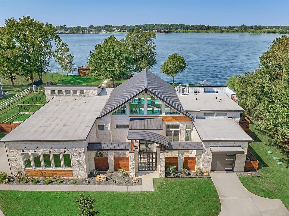1st image of 9228 Lake Conroe Dr