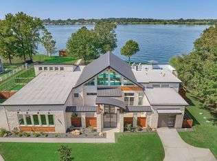 9228 Lake Conroe Dr, Conroe, TX 77304