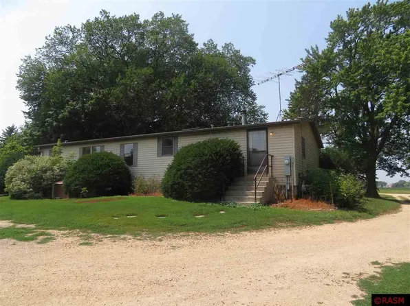 48097 333rd Ave, Kasota, MN 56050