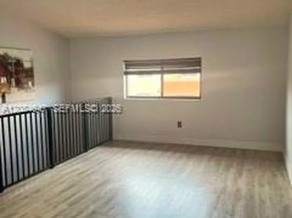 7820 W 29th Way APT 201, Hialeah, FL 33018