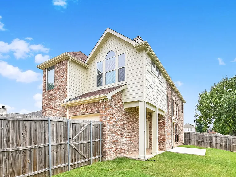 309 Cobblestone Dr — Photo 19